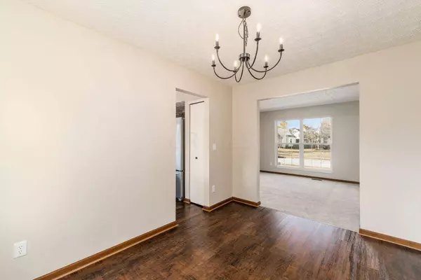 1000 Beaujolais Place, Galloway, OH 43119