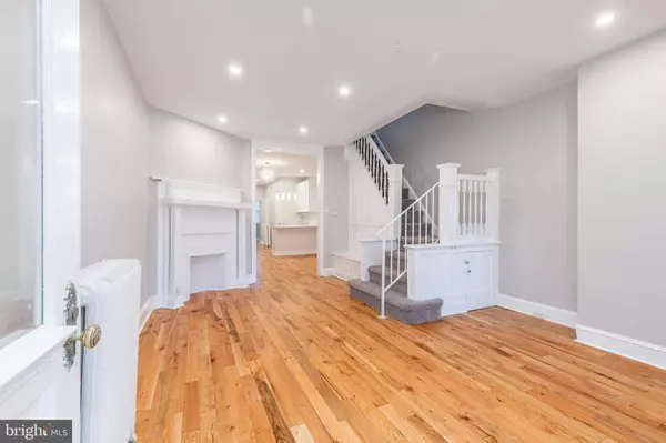 1004 E CHELTEN AVE, Philadelphia, PA 19138