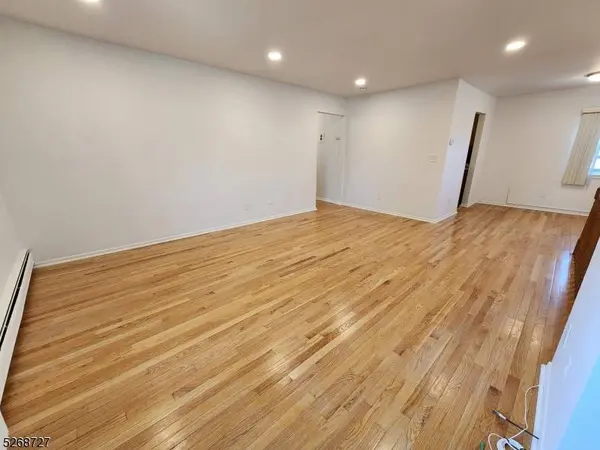 38 Wedgewood #110, Verona Twp., NJ 07044