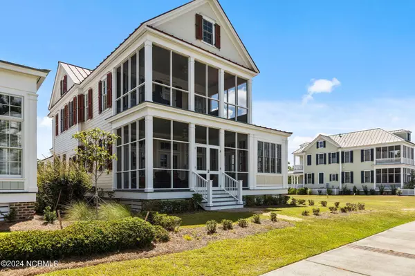 317 E Harborside Road, Oriental, NC 28571