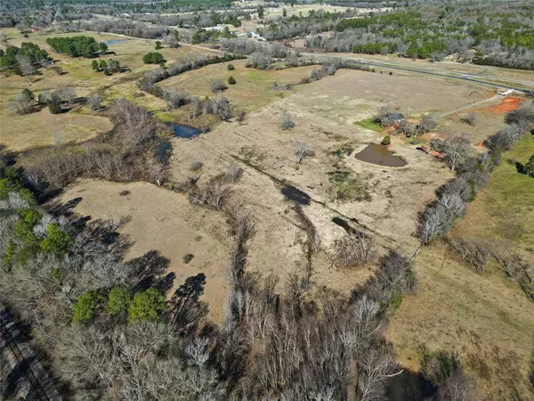 7406 E US Highway 80, Hawkins, TX 75765