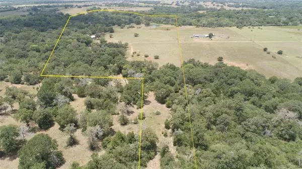 714 County Road 211a, Hallettsville, TX 77964