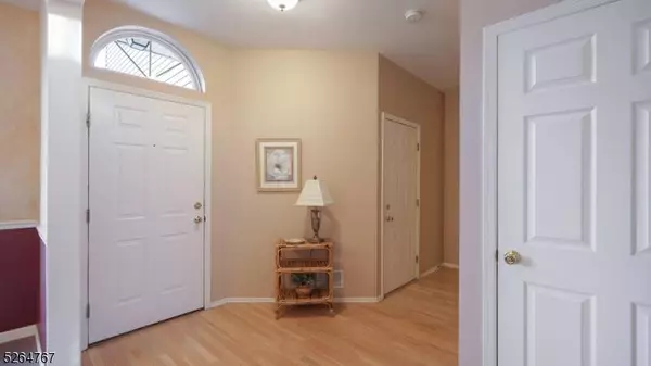 10 Prall Rd, Hillsborough Twp., NJ 08844