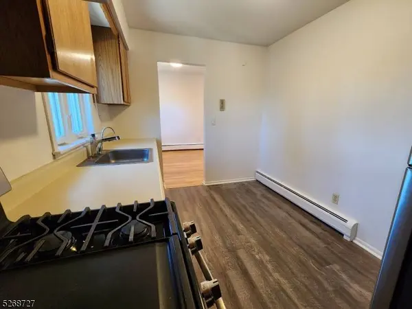 38 Wedgewood #110, Verona Twp., NJ 07044