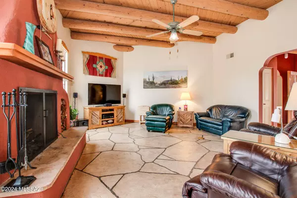 908 W San Martin Drive, Tucson, AZ 85704