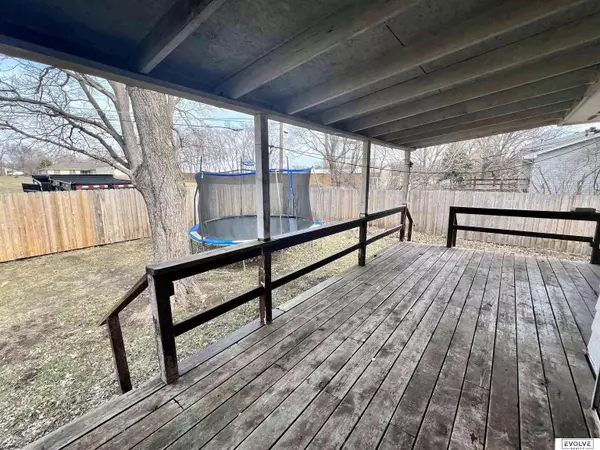 2808 Bonnie Street, Bellevue, NE 68147