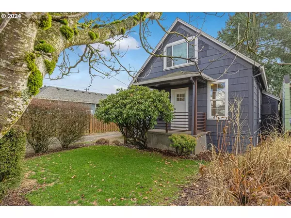 5402 NE MULTNOMAH ST, Portland, OR 97213