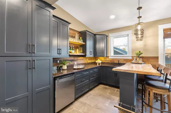 1211 WINCHESTER ST, Fredericksburg, VA 22401