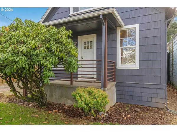 5402 NE MULTNOMAH ST, Portland, OR 97213