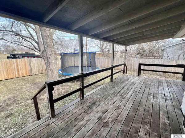 2808 Bonnie Street, Bellevue, NE 68147