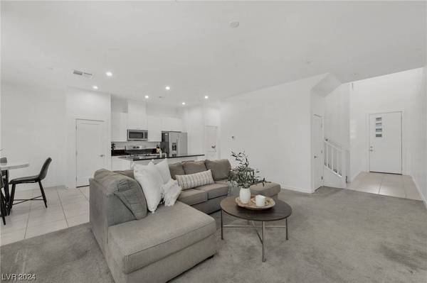 2662 Chance Canyon Street, Henderson, NV 89044