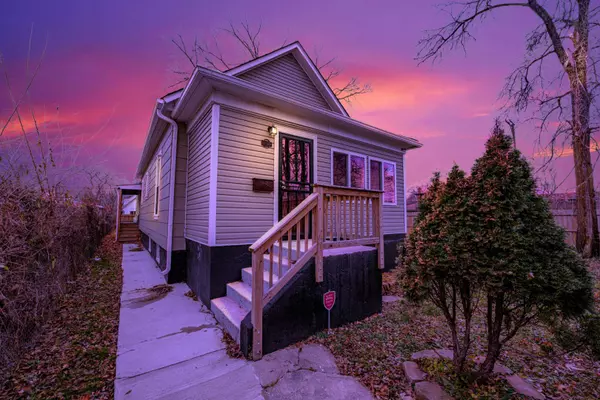 10235 S Wallace ST, Chicago, IL 60628