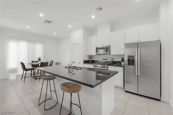 2662 Chance Canyon Street, Henderson, NV 89044