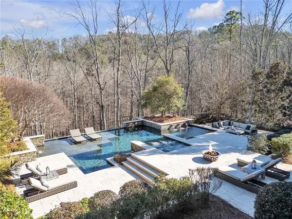 17 Waterside DR SE, Cartersville, GA 30121