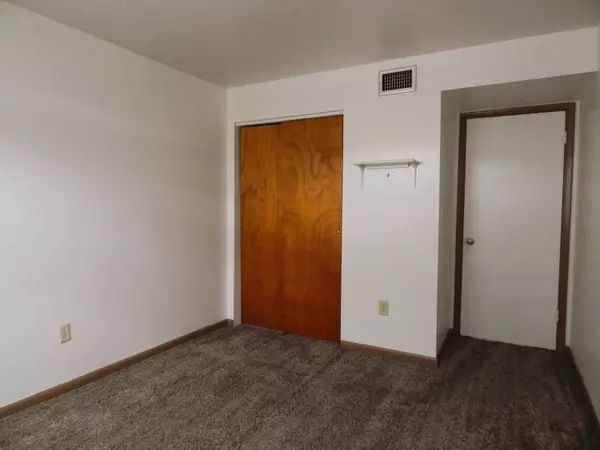 205 W Towne PL, Titusville, FL 32796