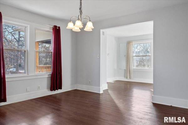 872 S MACARTHUR BLVD, Springfield, IL 62704