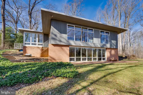 17928 POND RD, Ashton, MD 20861