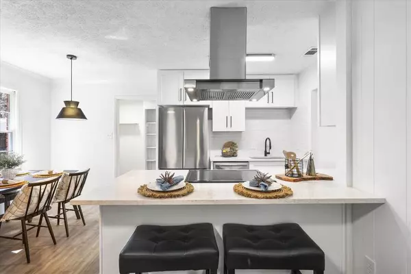 Canterbury Cir, Savannah, GA 31419-2700