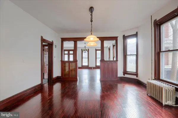 27 W MAIN ST, Elizabethville, PA 17023