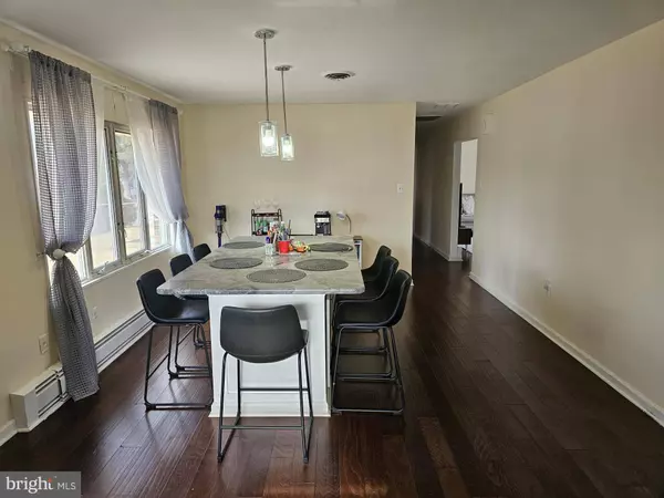 202 CLEVELAND AVE, Cherry Hill, NJ 08002