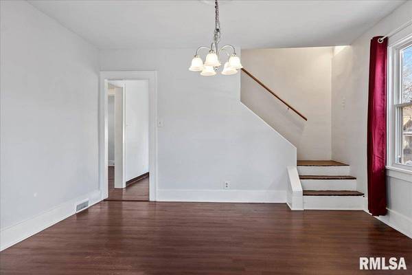 872 S MACARTHUR BLVD, Springfield, IL 62704