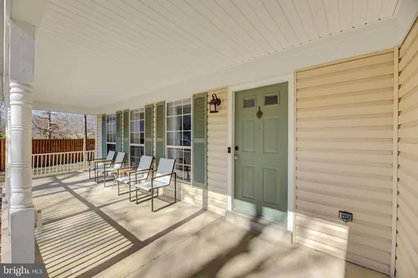 8605 VALLEY DR, Waldorf, MD 20603