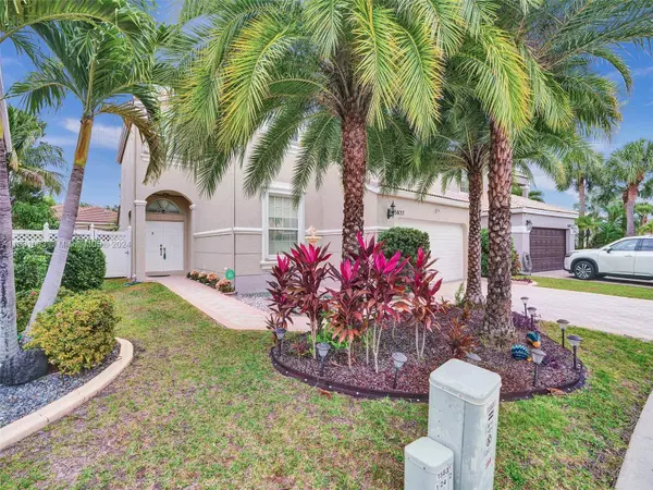 15827 NW 14th Mnr, Pembroke Pines, FL 33028