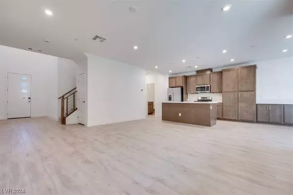 657 Infinity Ridge Street, Las Vegas, NV 89138