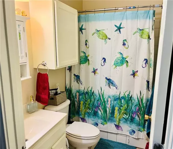 920 S Ann ST, Rockport, TX 78382