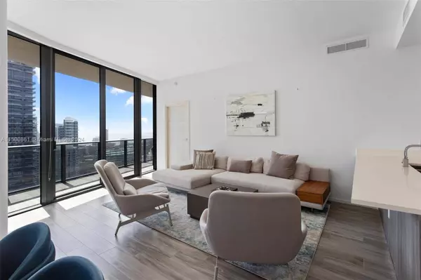 801 S Miami Ave #4904, Miami, FL 33130