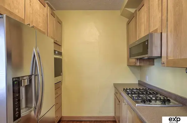 2444 E 45 Avenue, Omaha, NE 68104