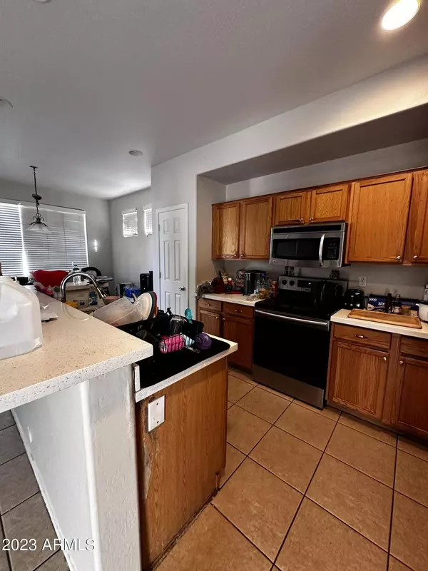 7438 W GLOBE Avenue, Phoenix, AZ 85043