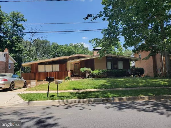 10206 CHAUTAUQUA AVE, Lanham, MD 20706