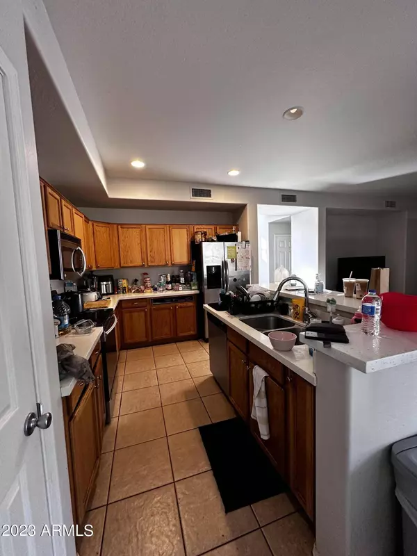 7438 W GLOBE Avenue, Phoenix, AZ 85043