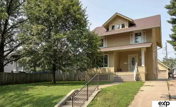 2444 E 45 Avenue, Omaha, NE 68104