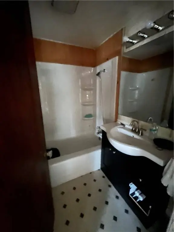 494 N Eighty Eight Road, Carmichaels, PA 15320