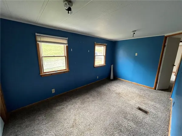 215 Glade Run Road, Carmichaels, PA 15320