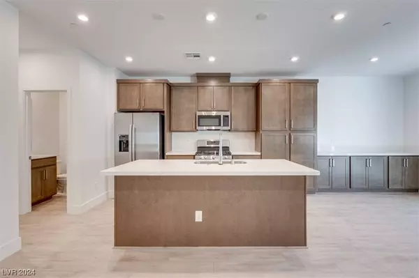 657 Infinity Ridge Street, Las Vegas, NV 89138