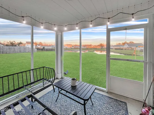 523 Birdsong Drive, Holly Ridge, NC 28445