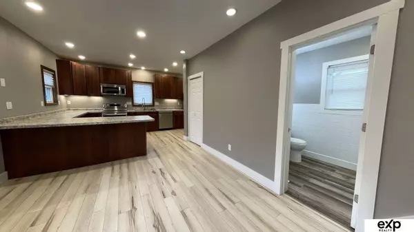 1716 10th Street, Columbus, NE 68601