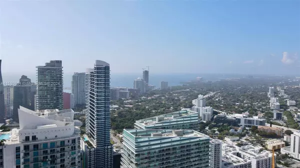 801 S Miami Ave #4904, Miami, FL 33130