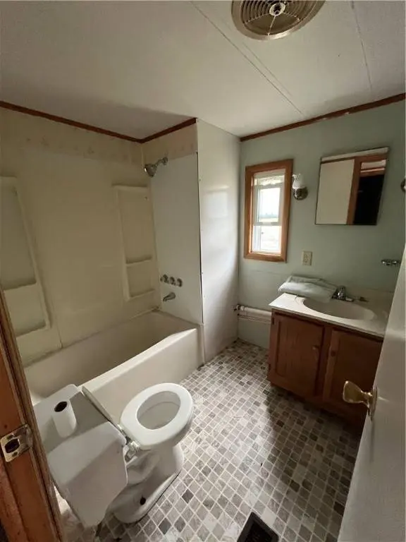 215 Glade Run Road, Carmichaels, PA 15320