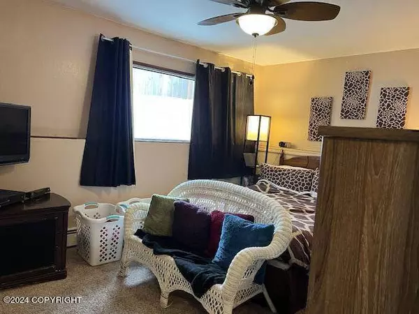 4253 PINNACLE CIR #20, Anchorage, AK 99504