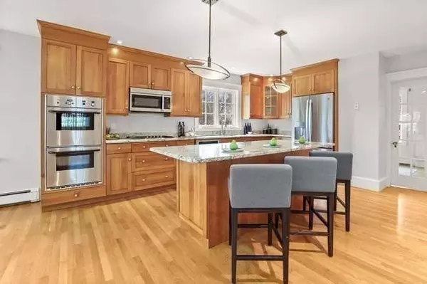 2 Rowland Avenue, Lexington, MA 02421