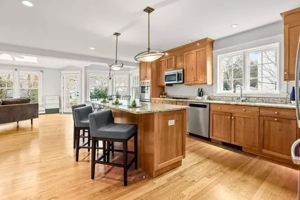 2 Rowland Avenue, Lexington, MA 02421