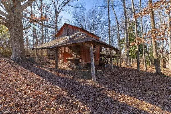 1712 W Lexington AVE, High Point, NC 27262