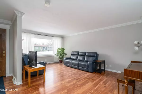 502 PARK Drive, Grand Forks, ND 58201