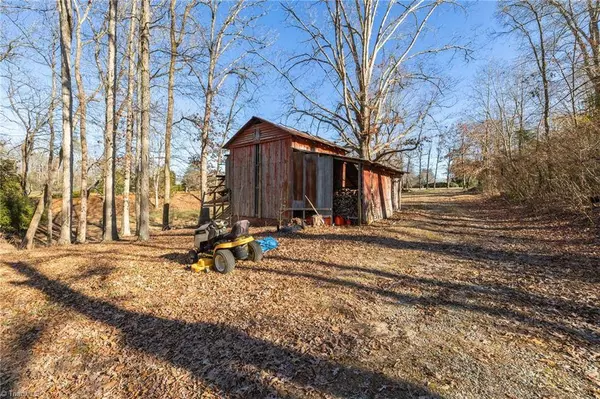 1712 W Lexington AVE, High Point, NC 27262