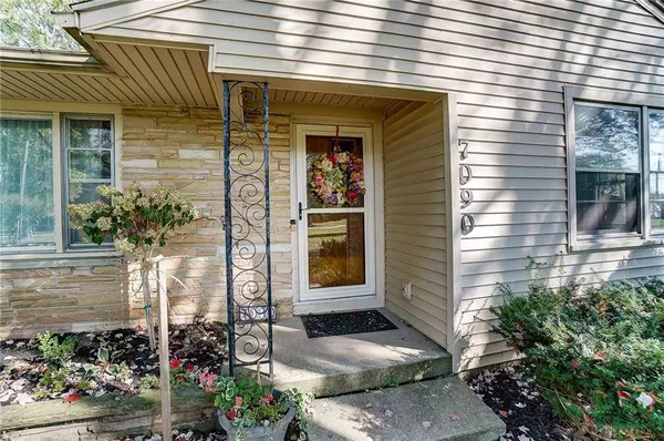 7090 Taywood Road, Englewood, OH 45322