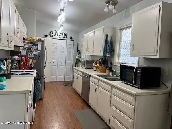 4253 PINNACLE CIR #20, Anchorage, AK 99504